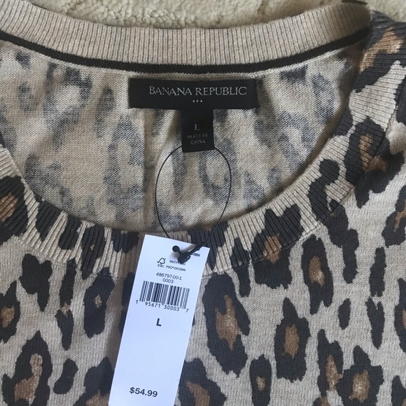 Banana Republic Animal Print Top Size L - Picture 2 of 8